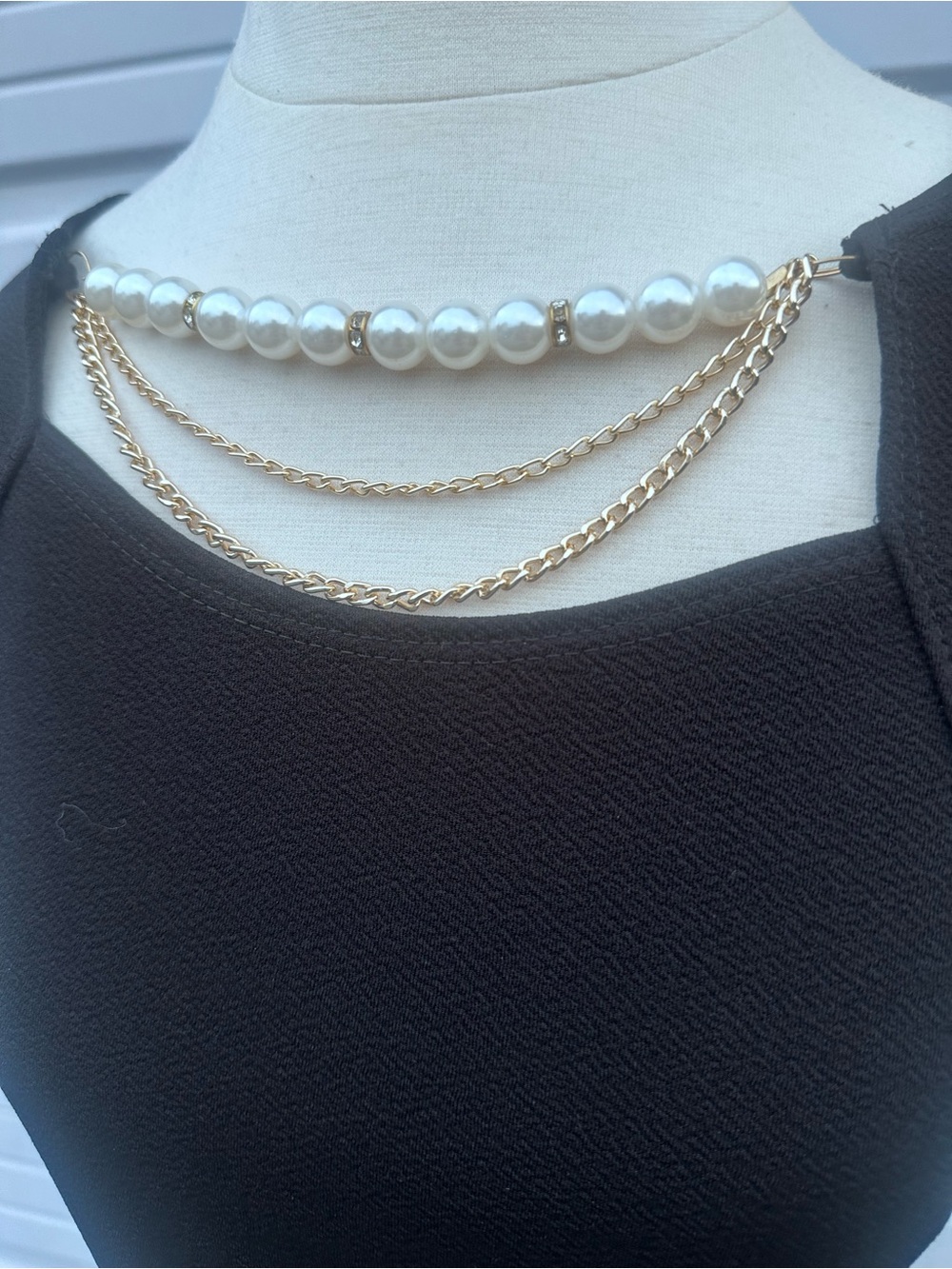 Urban Rose Black Cap-Sleeve Midi Dress with Pearl Chain Accent - Picture 2 of 7